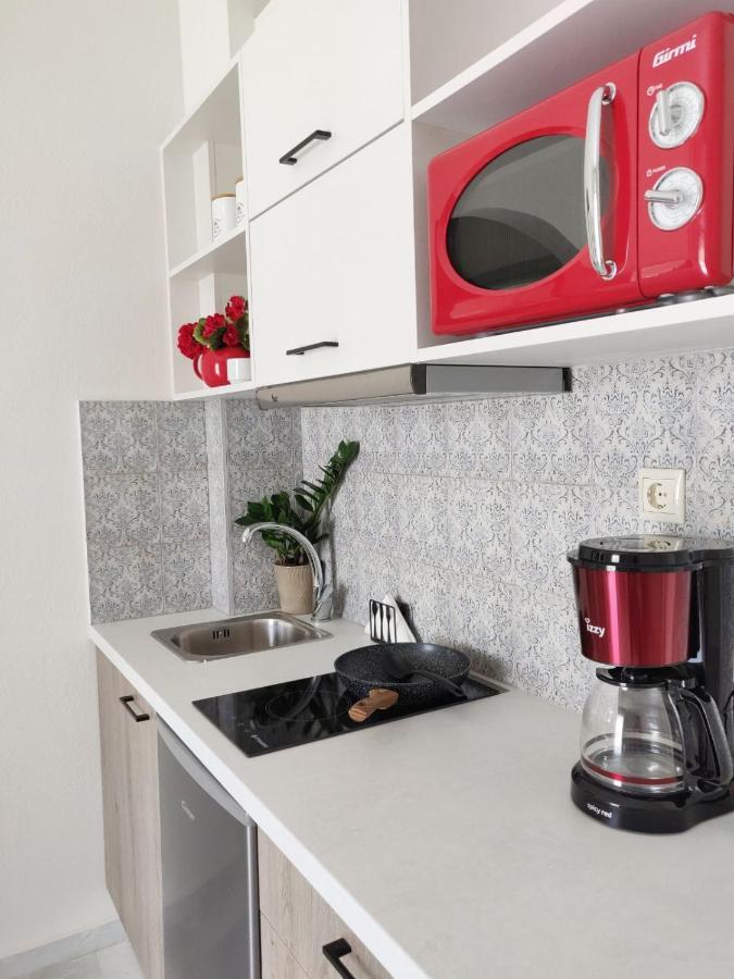 Emorfia'S Apartments Платанес Екстер'єр фото